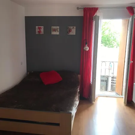 Chambre Calme En Centre Alloggio in famiglia